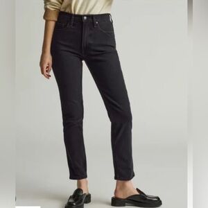 Everlane Original Cheeky Jean Black size 27 crop